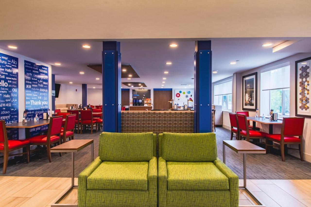 Holiday Inn Express & Suites - Lincoln East - White Mountains By Ihg Exterior foto